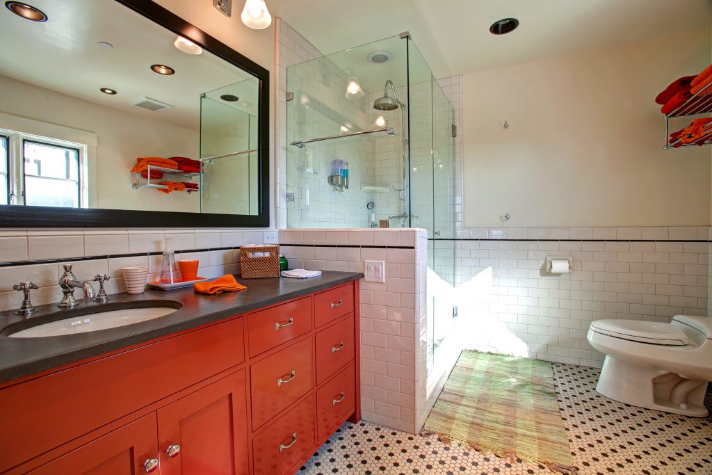 Craftsman Guest Bathroom