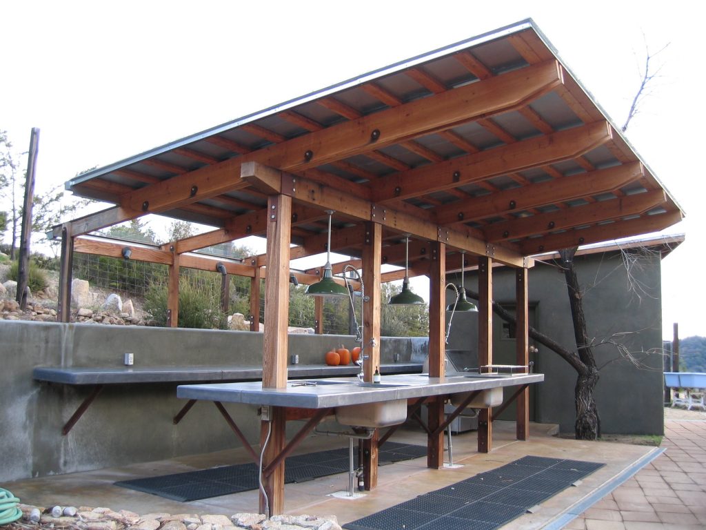 Outdoor Kitchen, Produce Washing, Concrete Counters